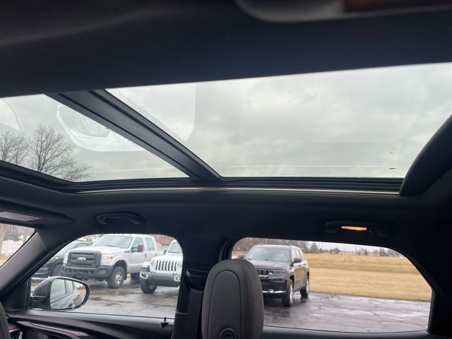 Used 2023 Chevrolet TrailBlazer RS image 9