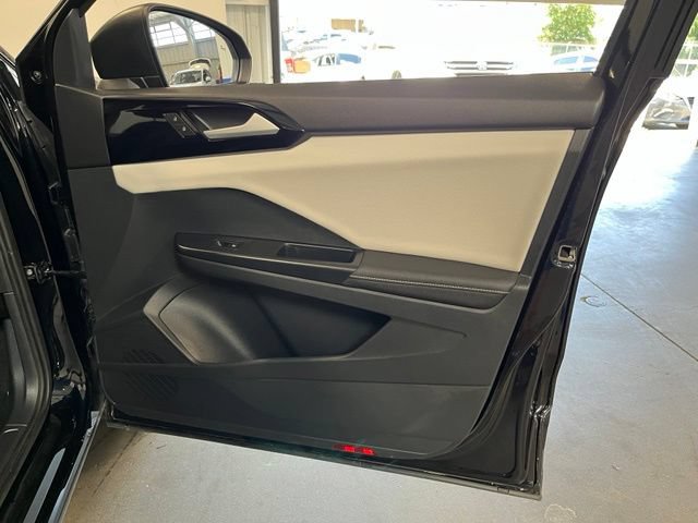 Used 2025 Volkswagen Taos S AWD/4WD image 12