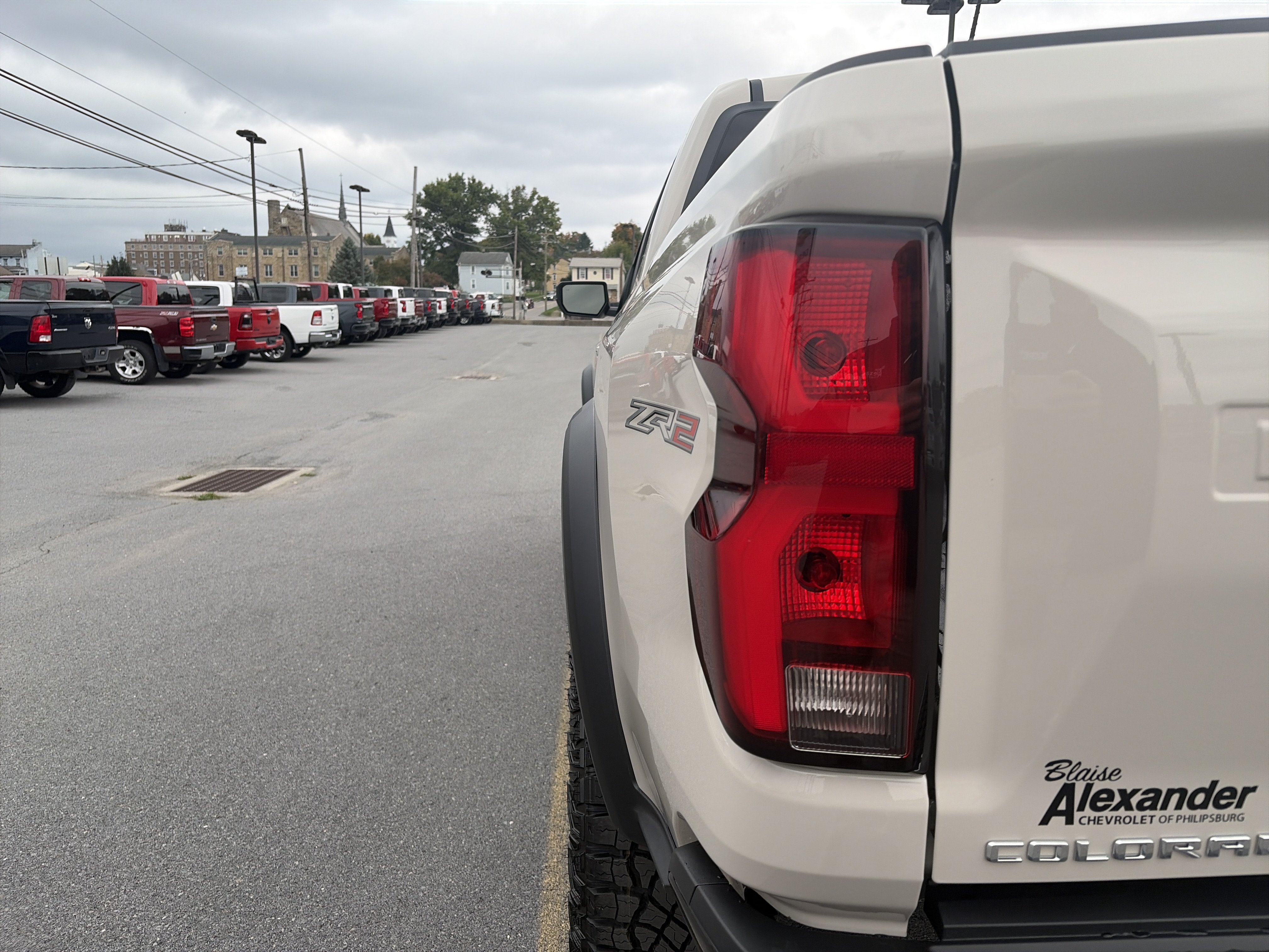 New 2026 Chevrolet Colorado ZR2 w/ Technology Package AWD/4WD image 7