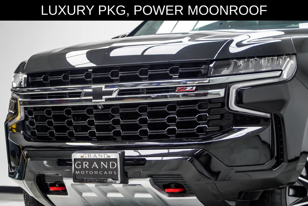 Used 2022 Chevrolet Tahoe Z71 w/ Luxury Package AWD/4WD image 2