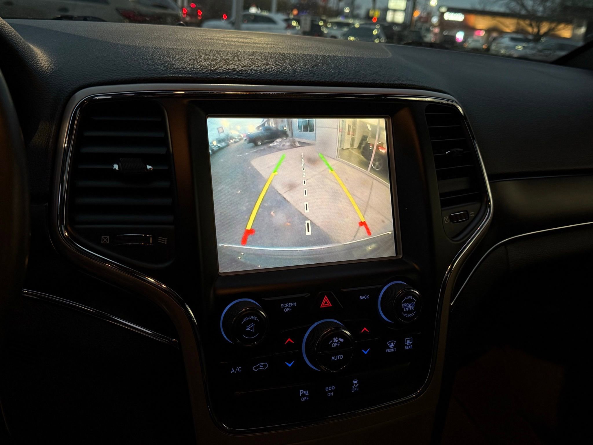 Used 2015 Jeep Grand Cherokee Limited image 49