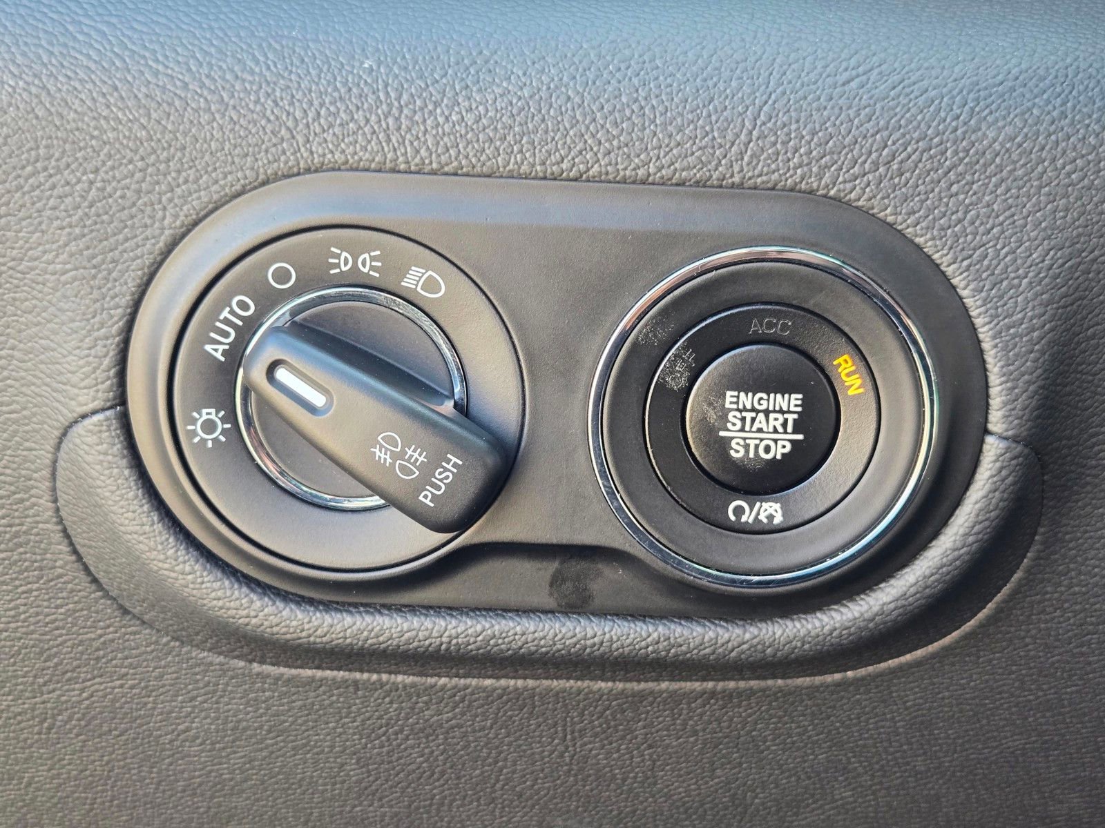 Used 2022 Maserati Levante GT image 16