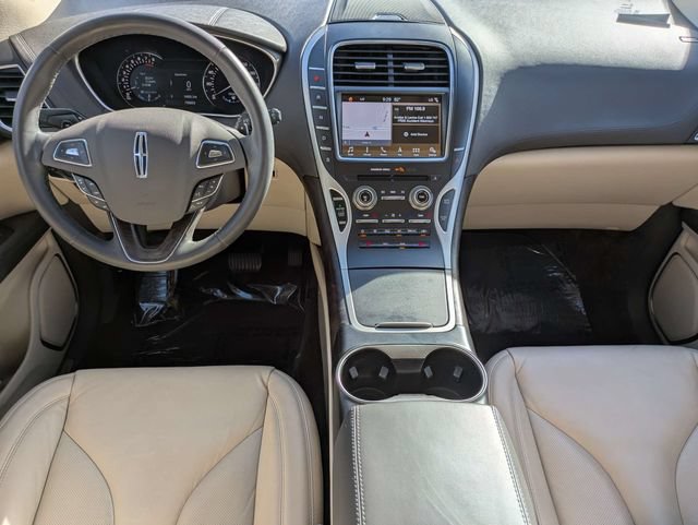 Used 2017 Lincoln MKX Select w/ Select Plus Package FWD image 16
