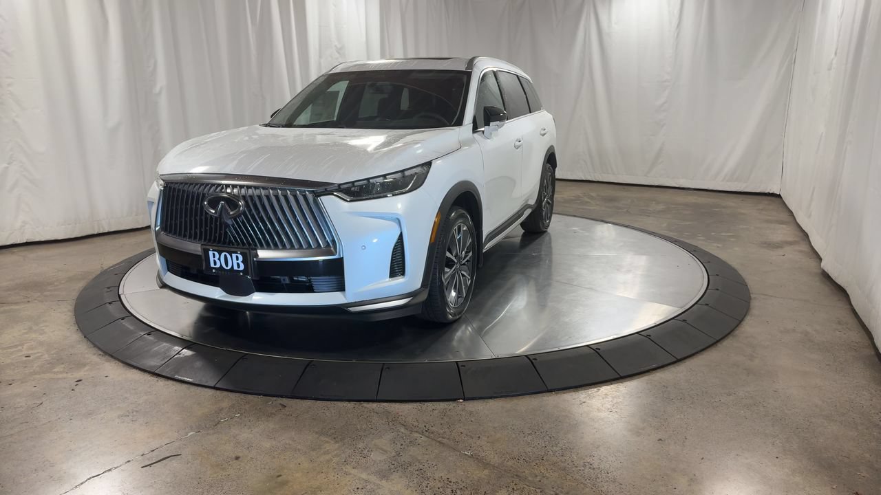 Certified 2026 INFINITI QX60 Luxe w/ Cargo Package AWD/4WD image 9