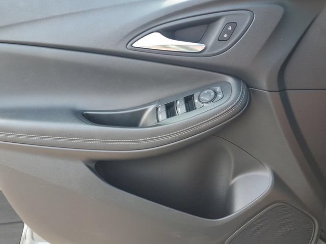 Used 2025 Buick Encore GX Preferred FWD image 16