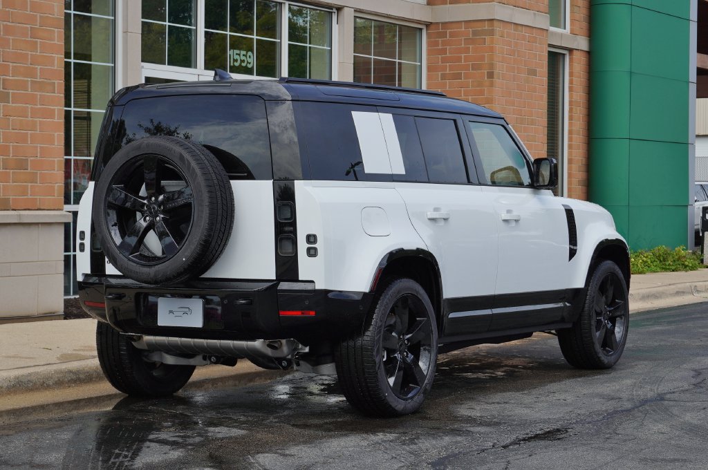 New 2026 Land Rover Defender 110 X-Dynamic SE AWD/4WD image 6