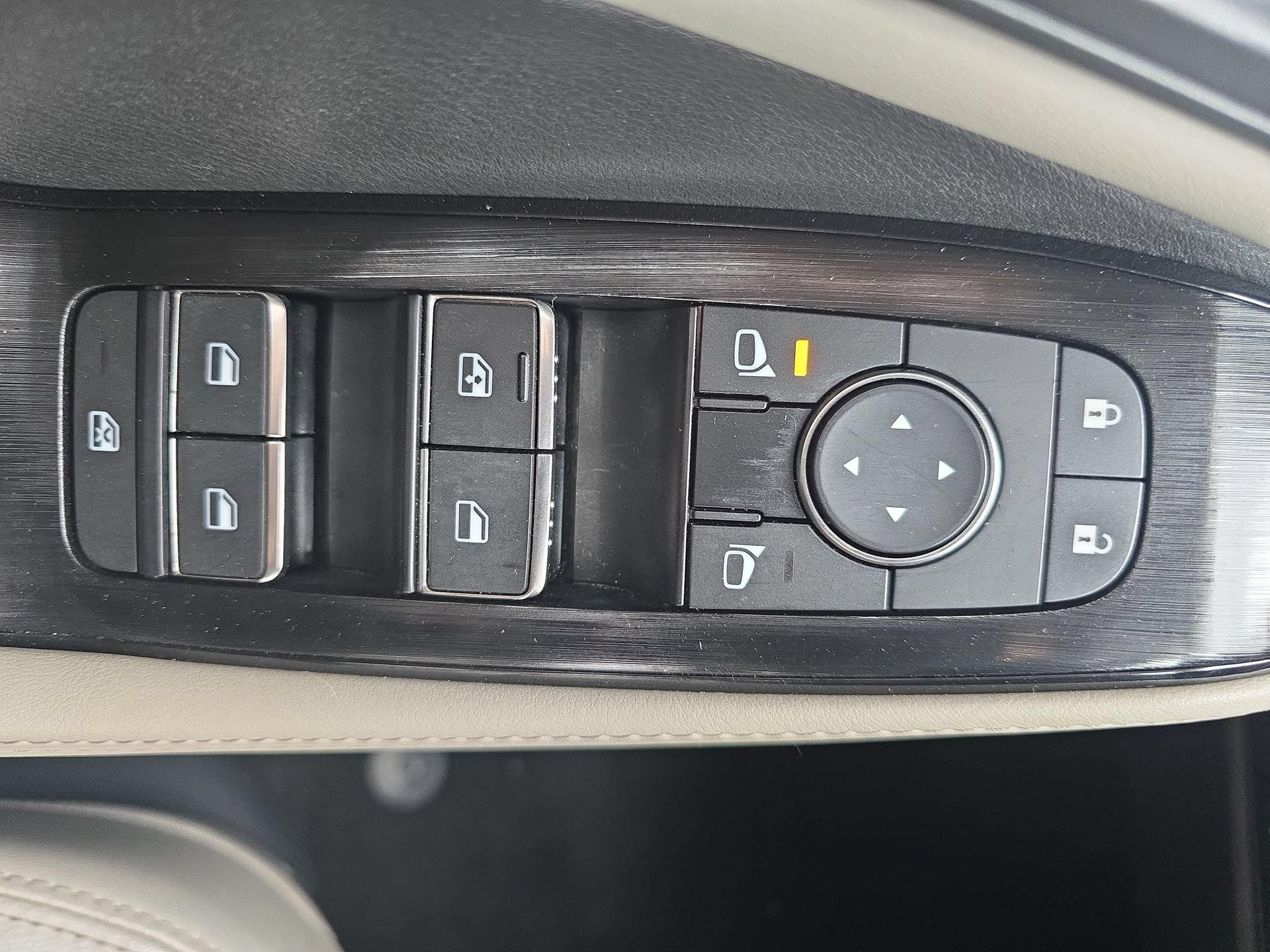 Used 2023 Nissan Rogue SL w/ SL Premium Package FWD image 27