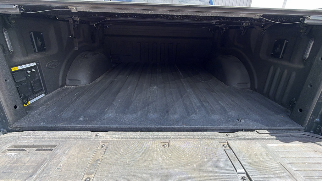 Used 2022 Ford F150 Lariat w/ Equipment Group 502A High AWD/4WD image 13