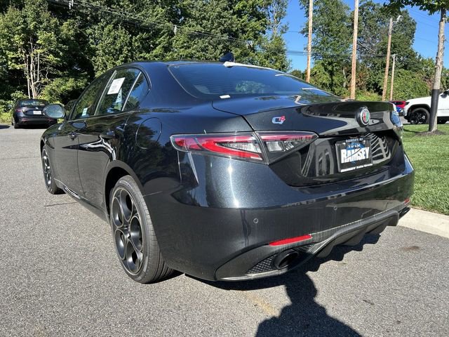 New 2025 Alfa Romeo Giulia AWD w/ Driving Assist Package image 6