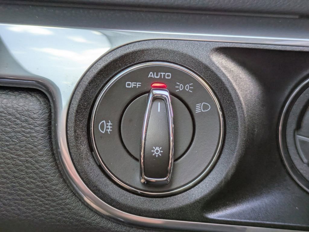 Used 2021 Porsche 718 Boxster image 22