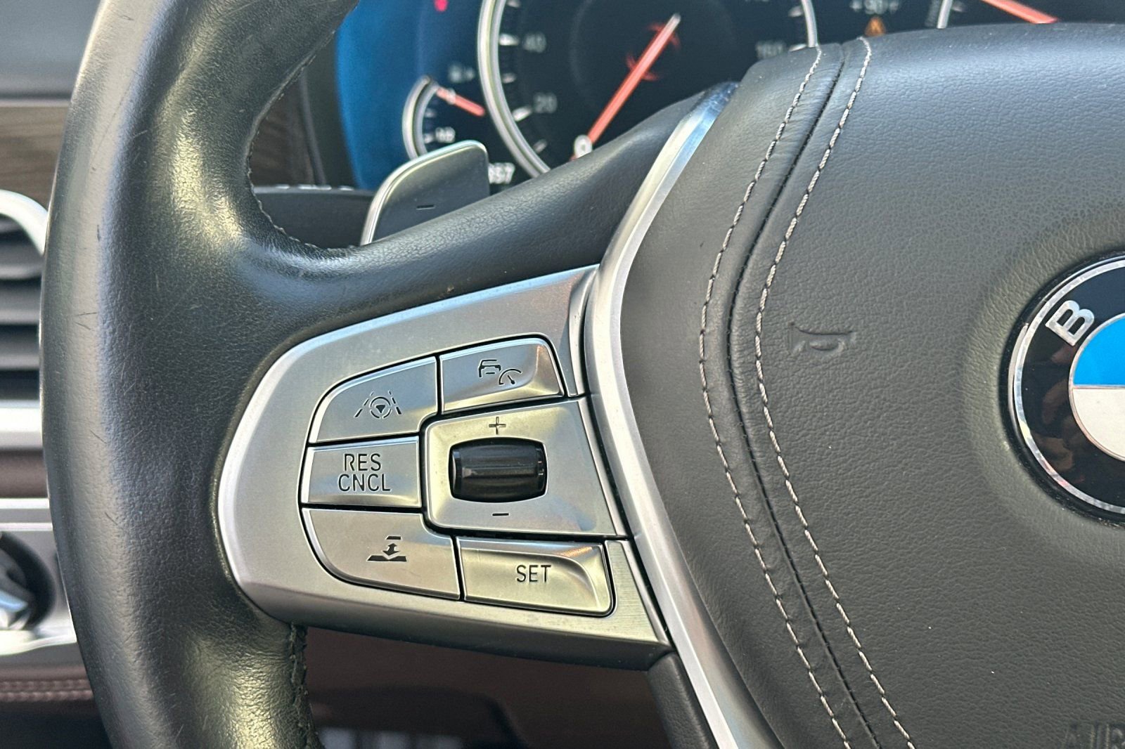 Used 2018 BMW 750i 750i image 26