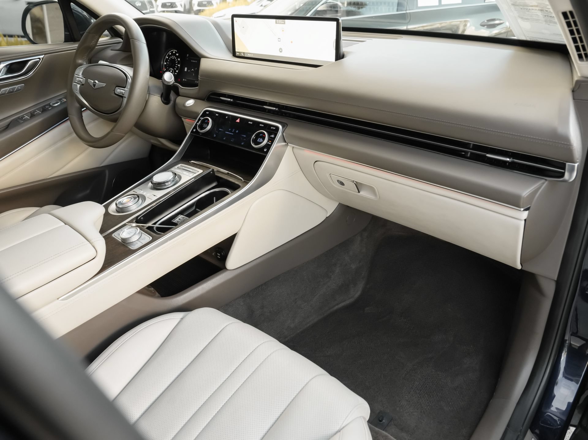 Used 2024 Genesis GV80 2.5T AWD/4WD image 40