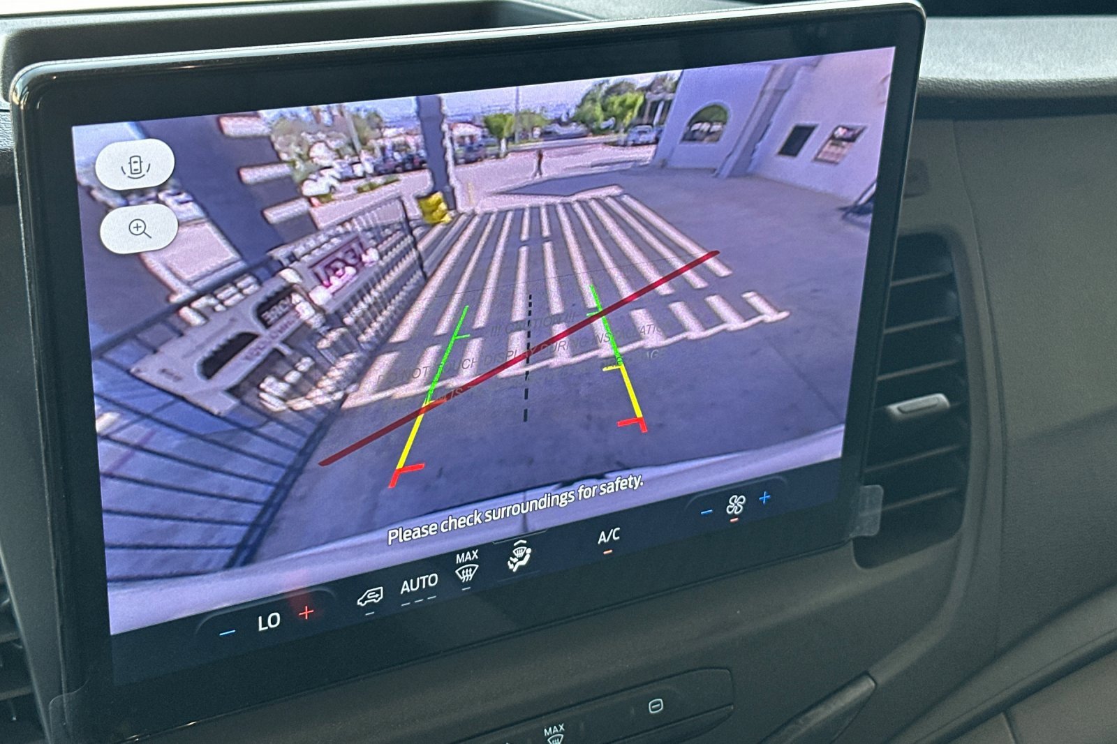 New 2025 Ford Transit 250 148 Medium Roof image 19