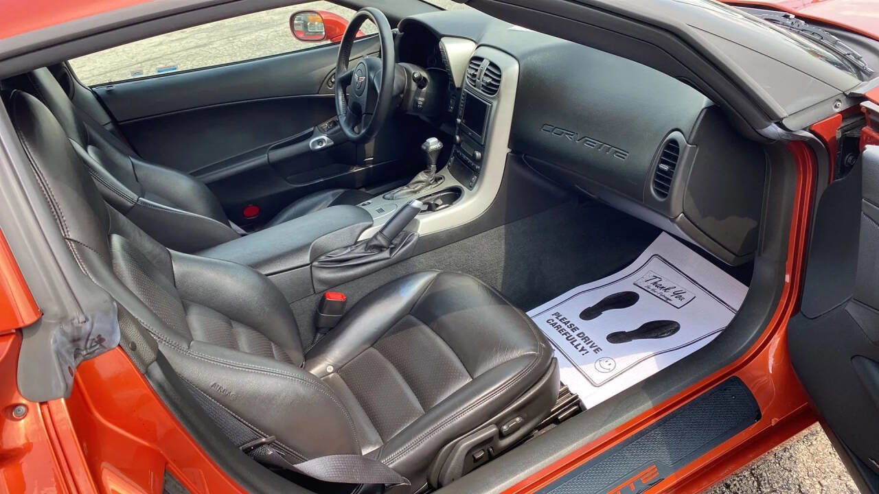 Used 2005 Chevrolet Corvette Coupe w/ Preferred Equipment Group image 28