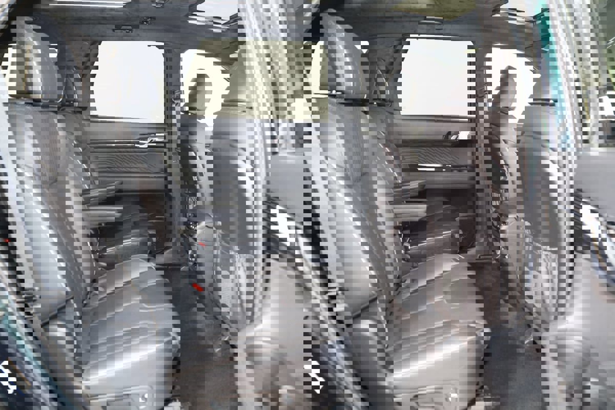 Used 2024 Hyundai Palisade Calligraphy image 15