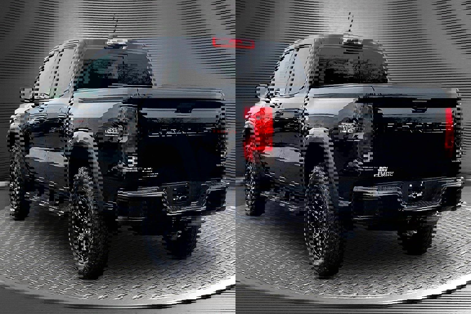 Used 2026 Chevrolet Colorado Trail Boss AWD/4WD image 4