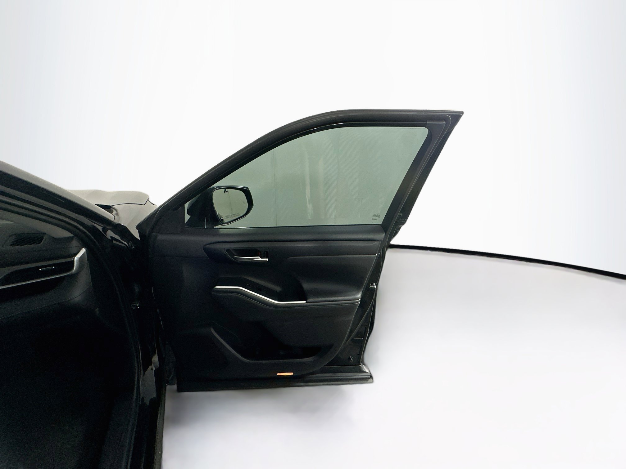 Used 2021 Toyota Highlander XLE FWD image 35