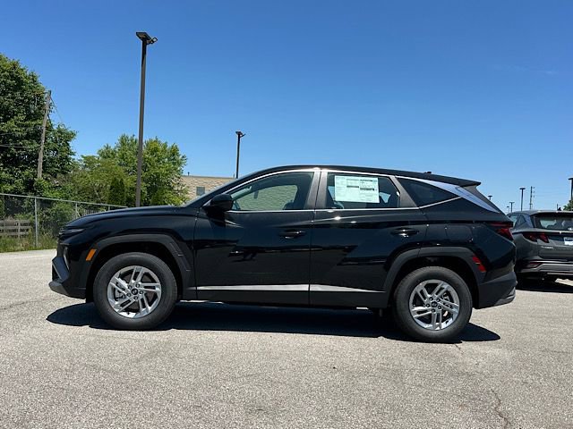 New 2026 Hyundai Tucson SE AWD/4WD image 3