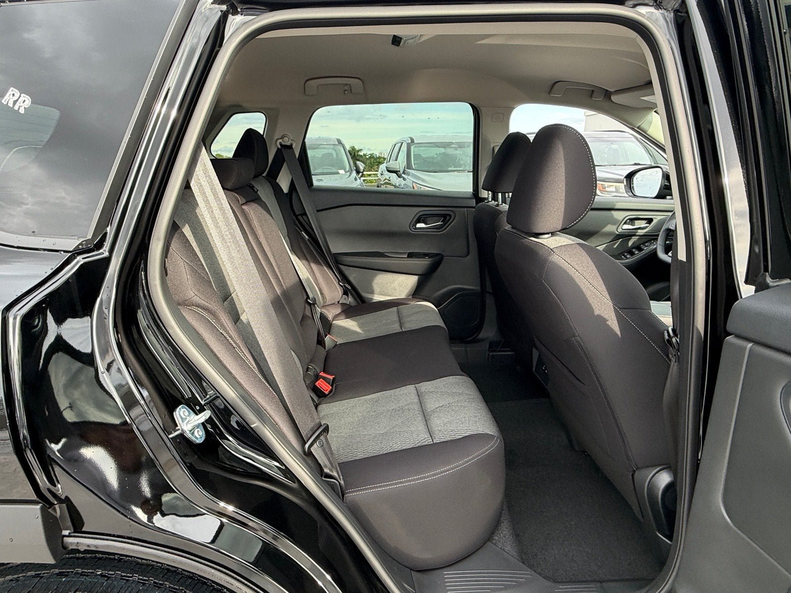 New 2027 Nissan Rogue SV FWD image 13