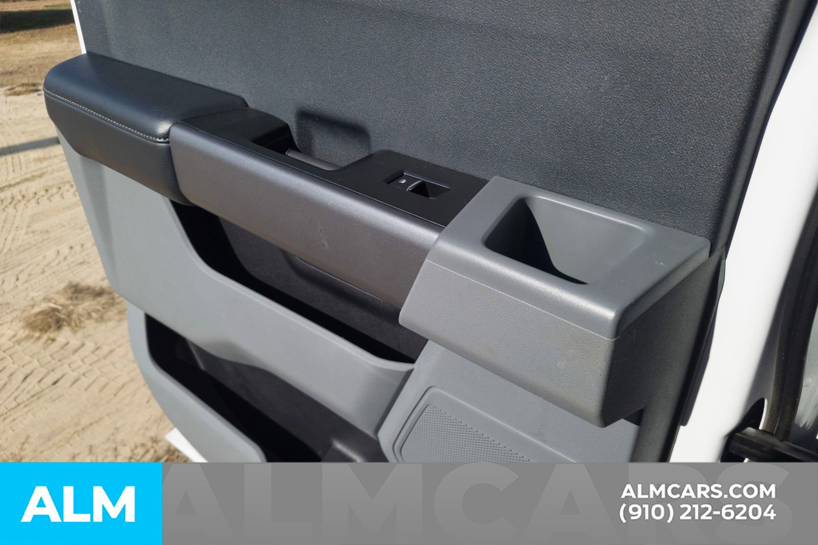 Used 2025 Ford F350 XLT image 23