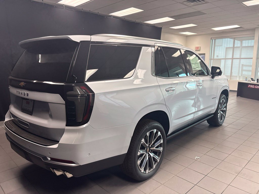 New 2026 Chevrolet Tahoe High Country AWD/4WD image 3
