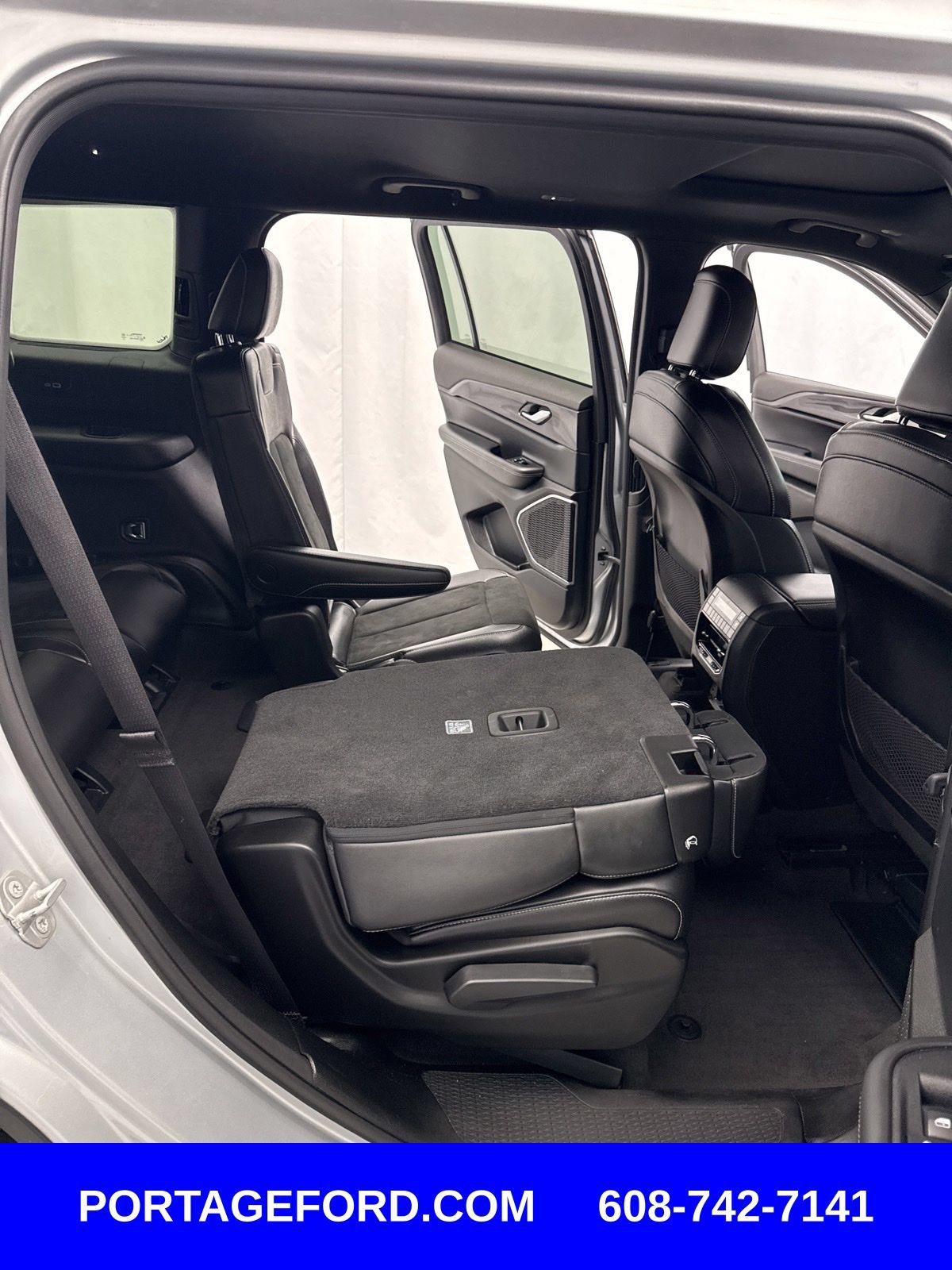 Used 2022 Jeep Grand Cherokee L Laredo AWD/4WD image 41