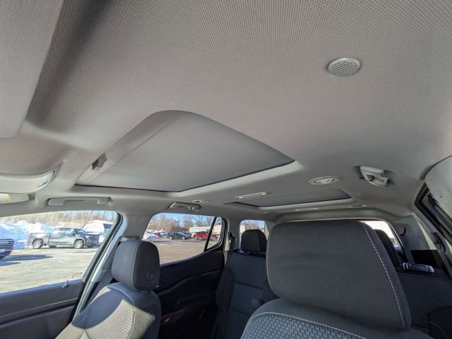 Used 2023 GMC Acadia SLE w/ Driver Convenience Package image 28