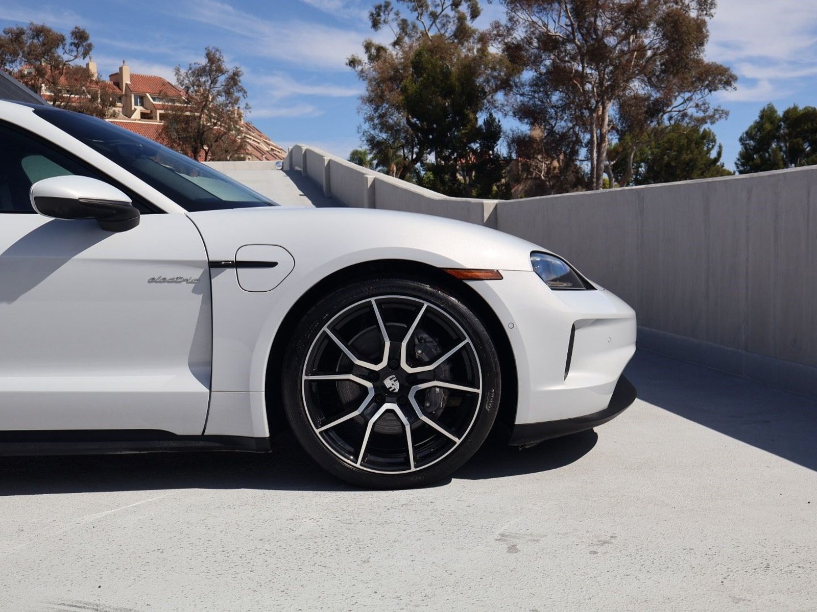Certified 2025 Porsche Taycan w/ Storage Package RWD image 11