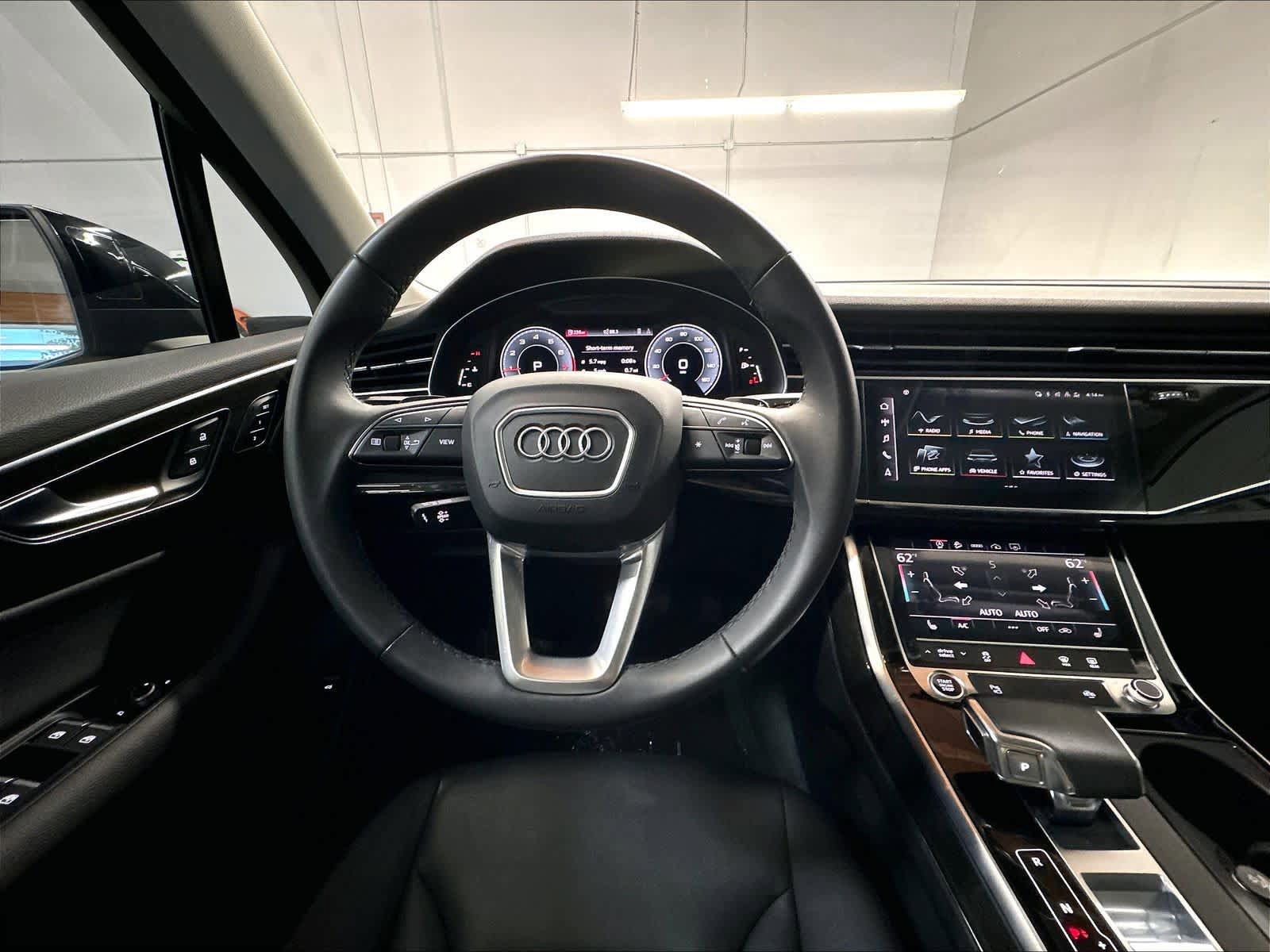 Used 2022 Audi Q7 3.0T Premium w/ Convenience Package AWD/4WD image 8