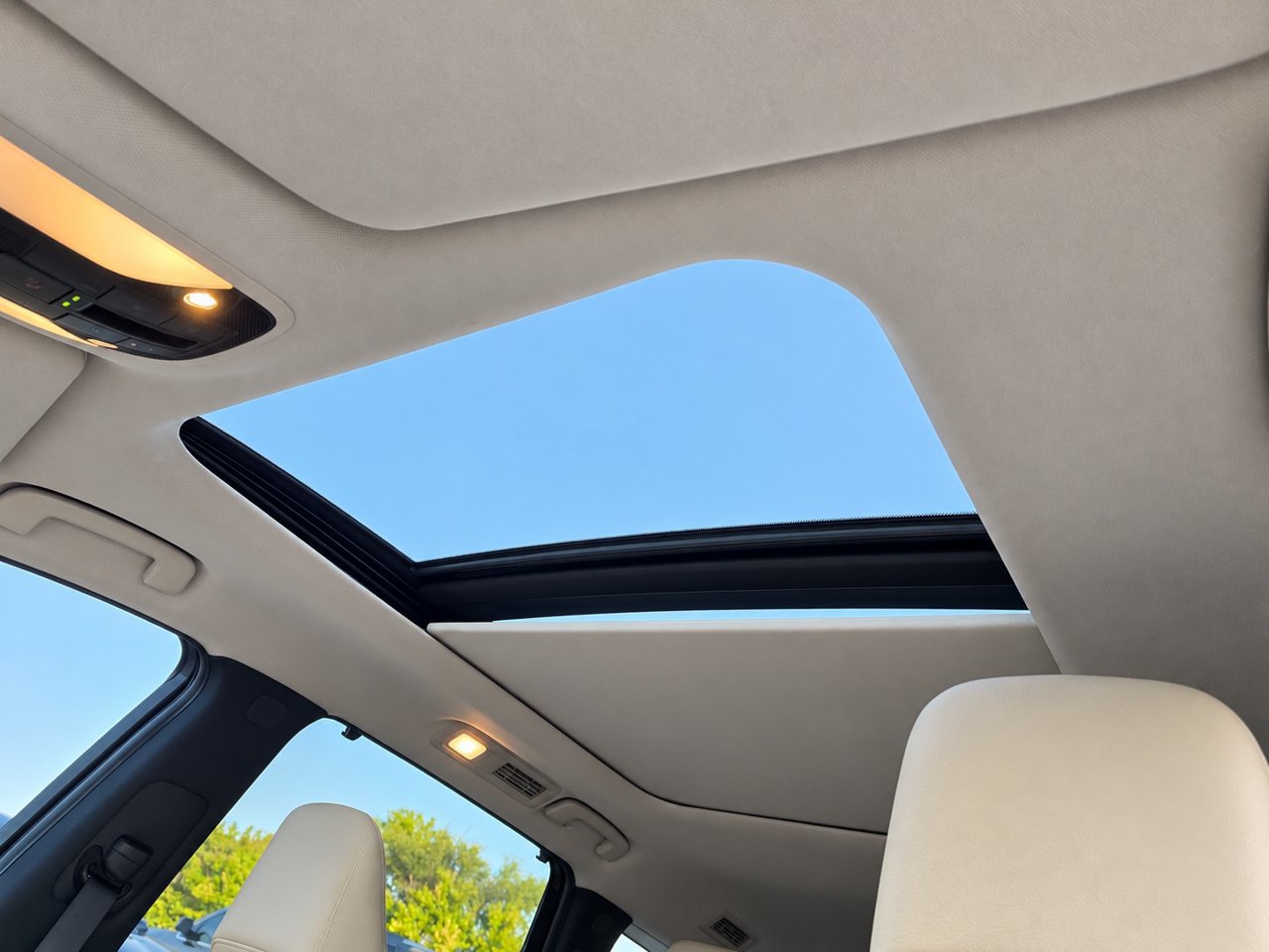 Used 2024 INFINITI QX60 Luxe w/ Vision Package FWD image 24