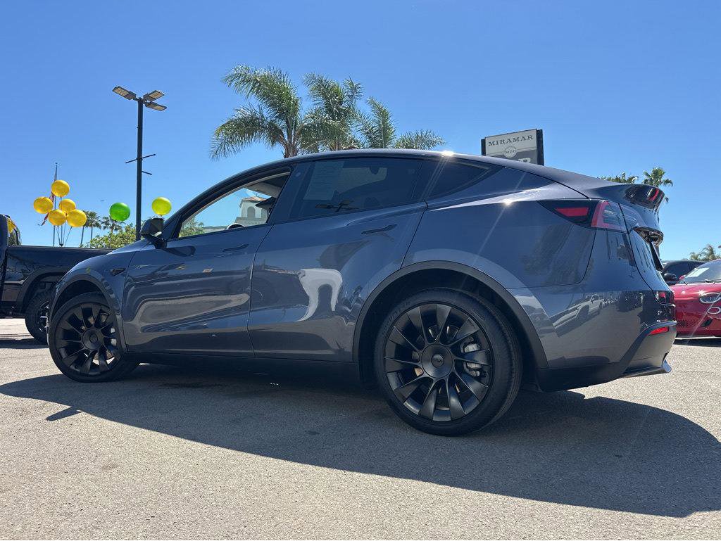 Used 2023 Tesla Model Y Long Range AWD/4WD image 3