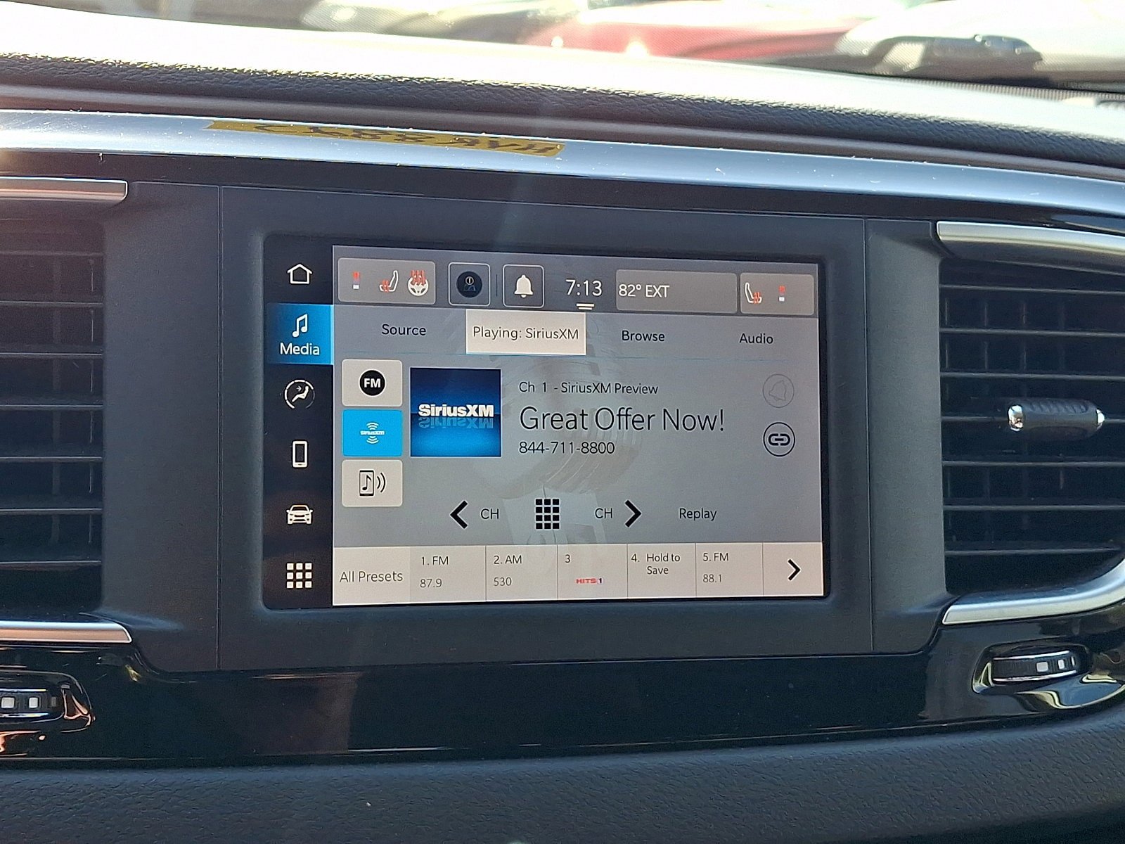 Used 2023 Chrysler Voyager LX FWD image 17