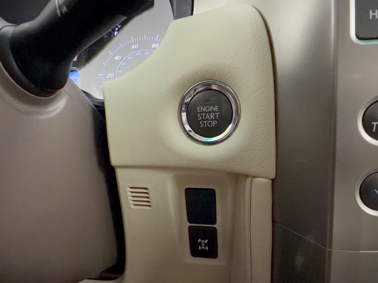 Used 2016 Lexus GX 460 w/ Premium Package AWD/4WD image 20