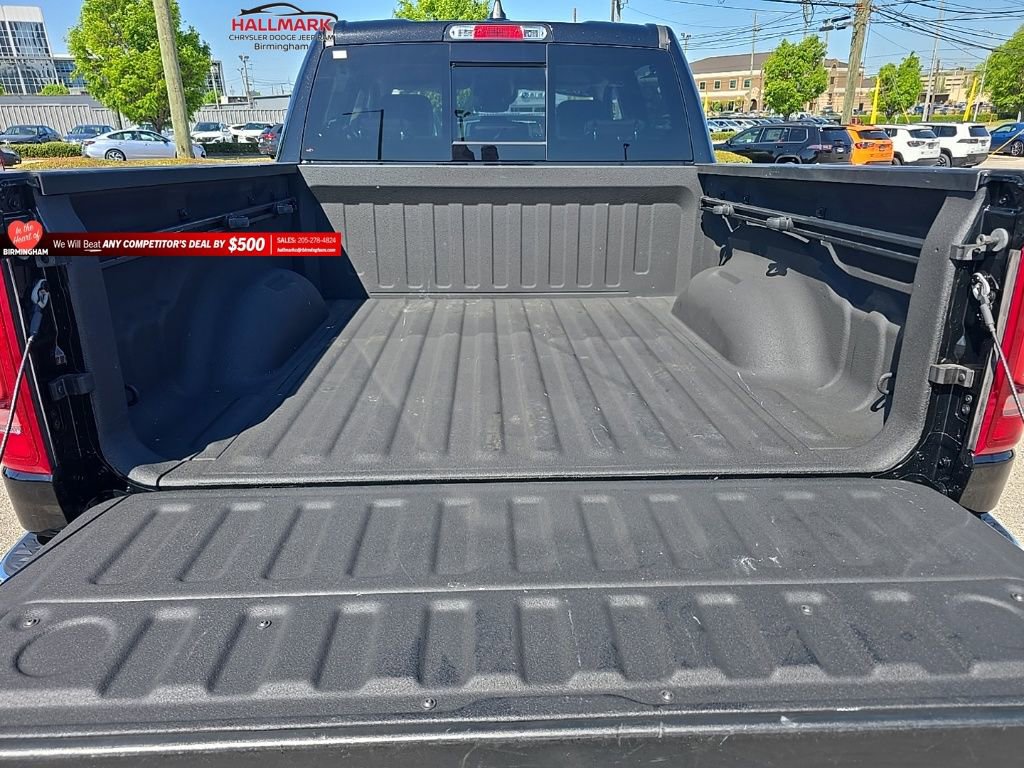 Used 2022 RAM 1500 Laramie AWD/4WD image 21