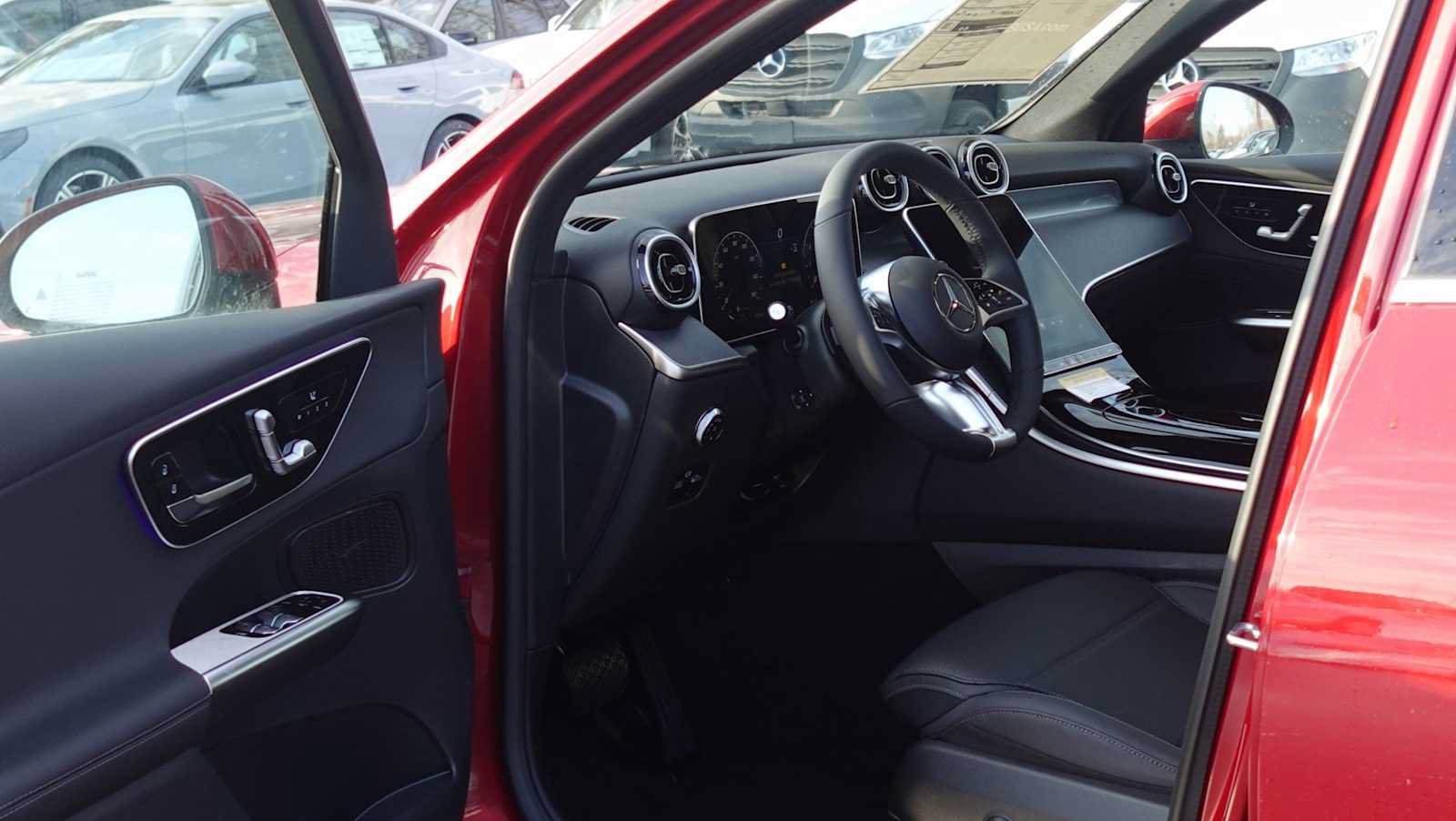 Used 2026 Mercedes-Benz GLC 300 4MATIC image 19