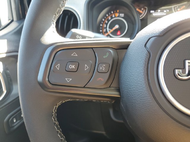New 2025 Jeep Gladiator Sport AWD/4WD image 23