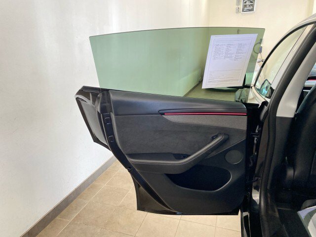 Used 2026 Tesla Model Y 2WD image 8