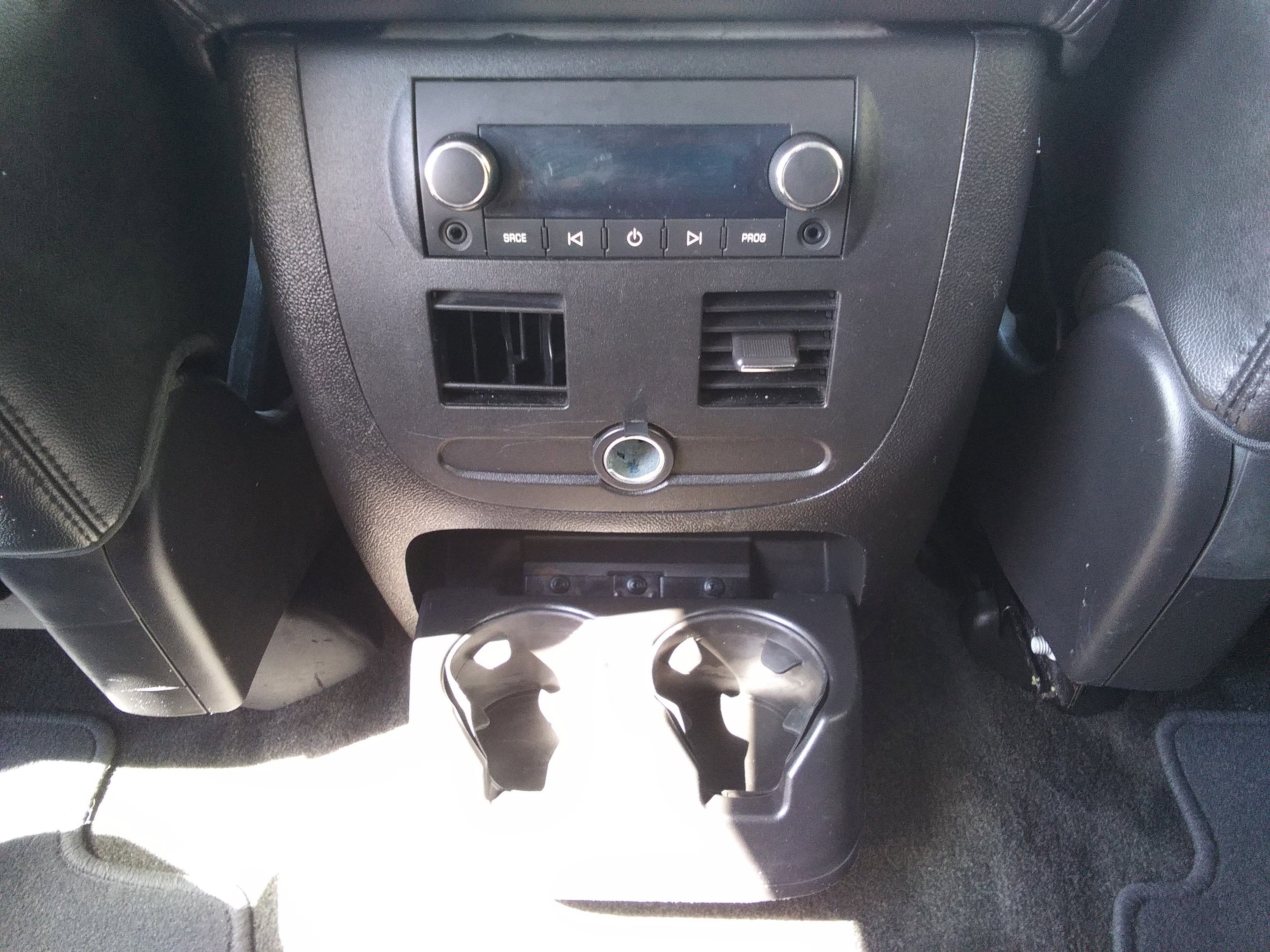 Used 2011 Chevrolet Avalanche LT AWD/4WD image 10