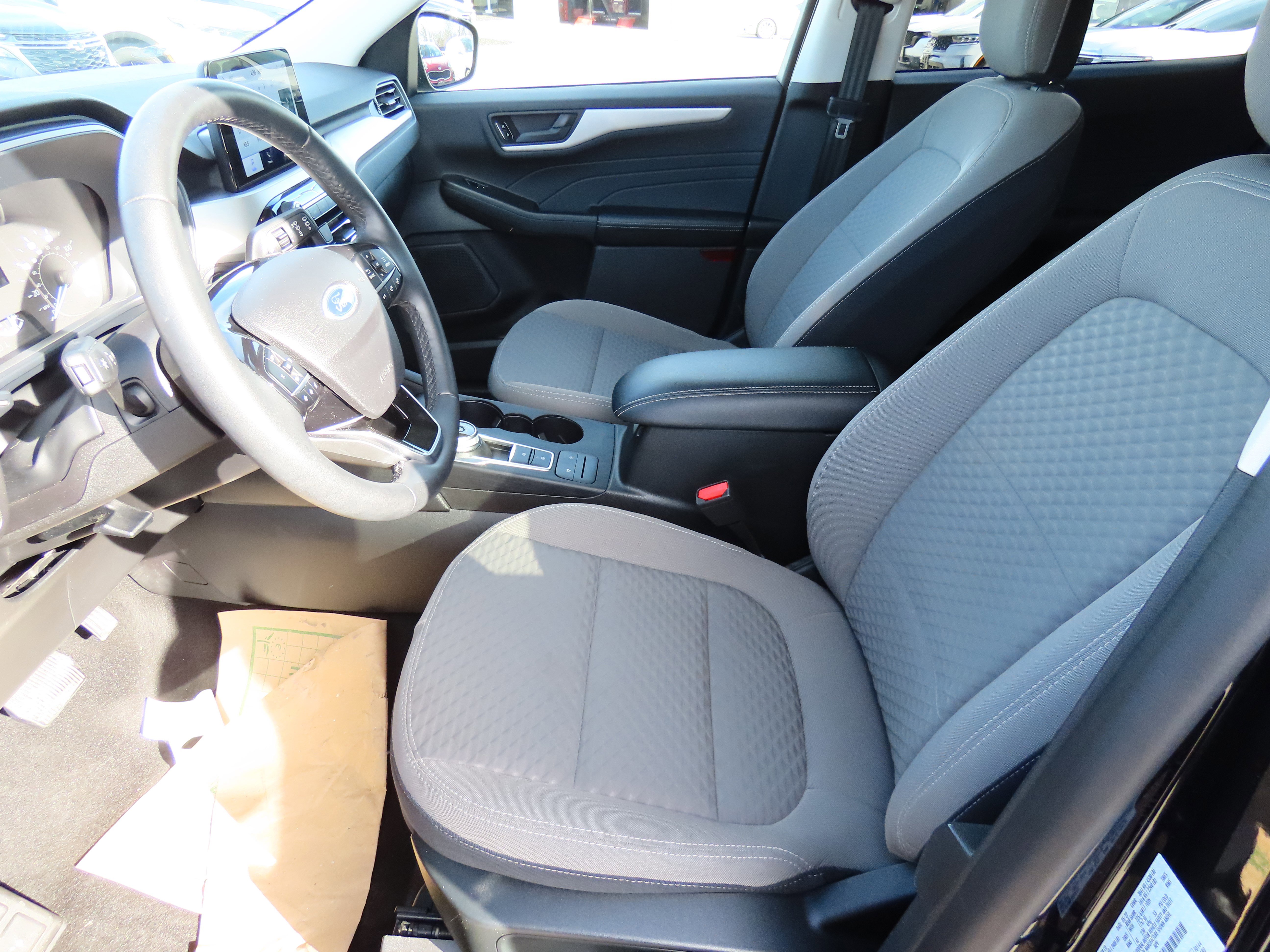 Used 2022 Ford Escape SE w/ Convenience Package image 36