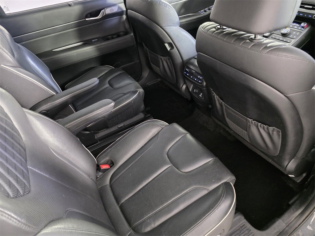 Used 2023 Hyundai Palisade Limited image 34