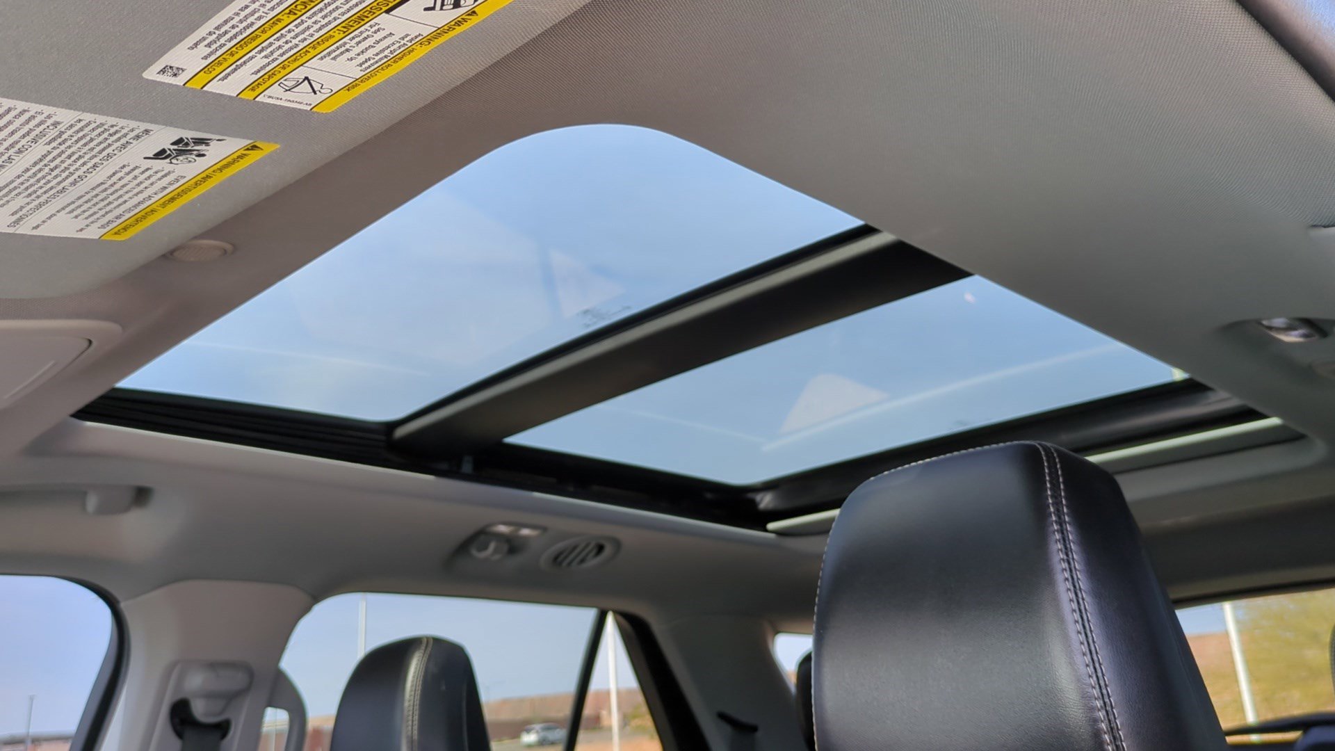 Used 2021 Ford Explorer XLT w/ Equipment Group 202A image 16