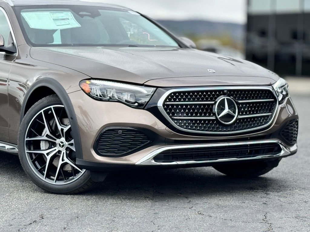 New 2025 Mercedes-Benz E 450 4MATIC All-Terrain Wagon image 3