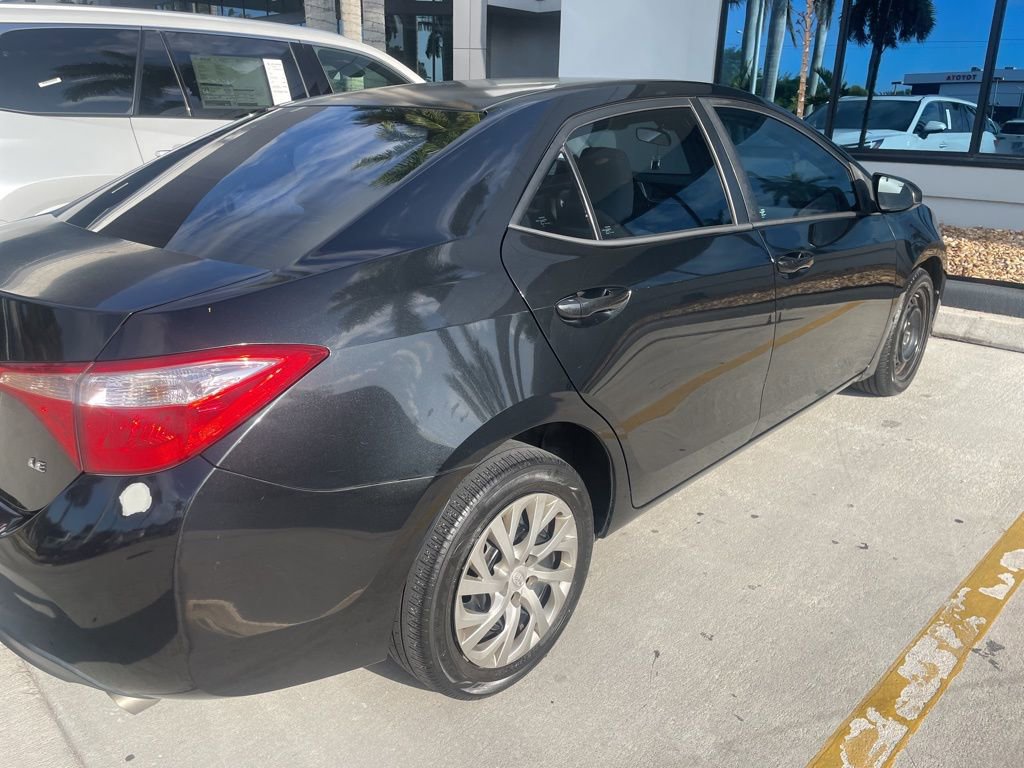Used 2017 Toyota Corolla LE FWD image 7