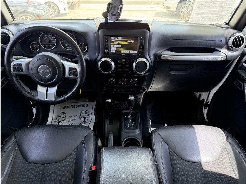 Used 2015 Jeep Wrangler Unlimited Sport AWD/4WD image 28