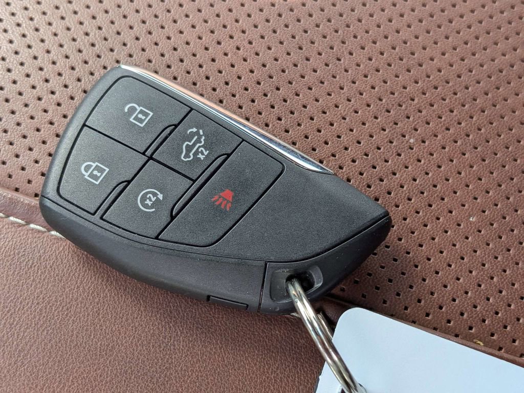 Used 2025 GMC Sierra 1500 Denali Ultimate image 30