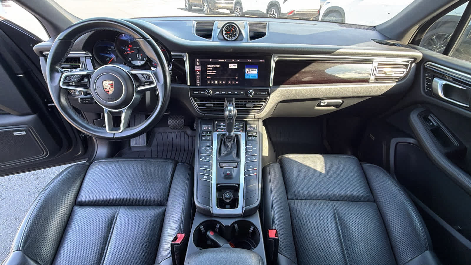Used 2020 Porsche Macan AWD/4WD image 26