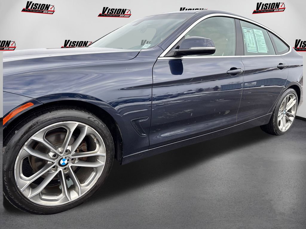 Used 2017 BMW 330i Gran Turismo xDrive image 15