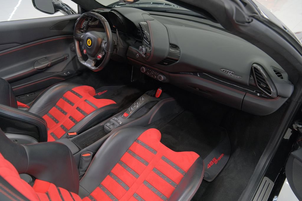 Used 2019 Ferrari 488 Spider image 37