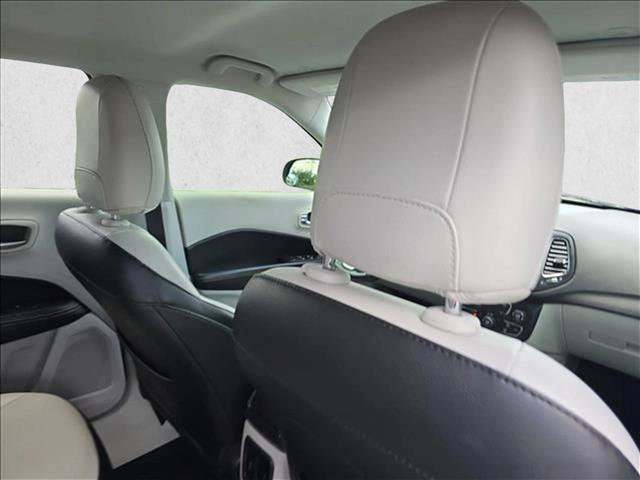 Used 2020 Jeep Compass Latitude image 20