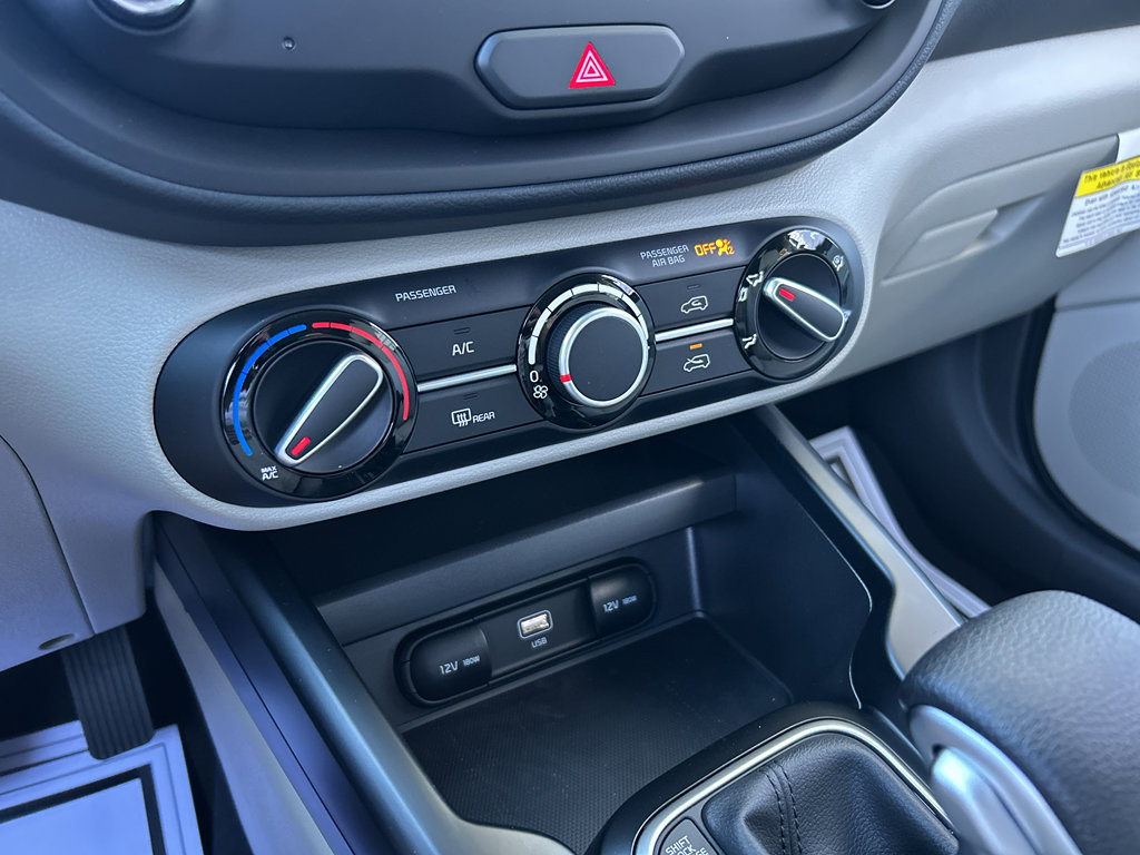 New 2025 Kia Soul LX image 19